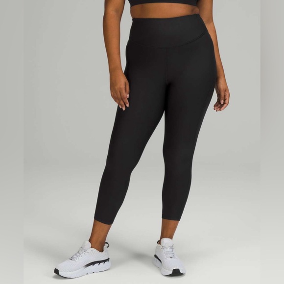 Base Pace Lululemon tights - Picture 2 of 2